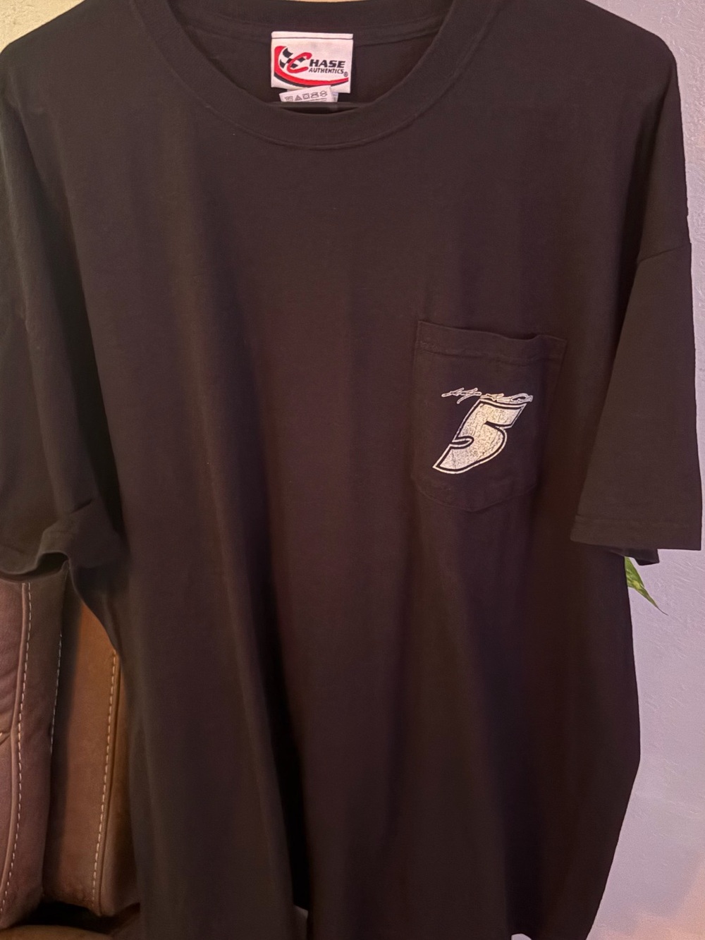 Chase Authentics Men’s Black Pocket T-Shirt with '5' Logo